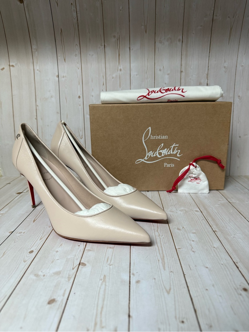 Christian Louboutin Sporty Kate Leather Pointed Toe Pump Leche Sz 41 / 11